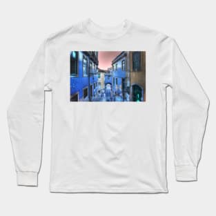 Alfama. Lisboa. telling stories... Long Sleeve T-Shirt